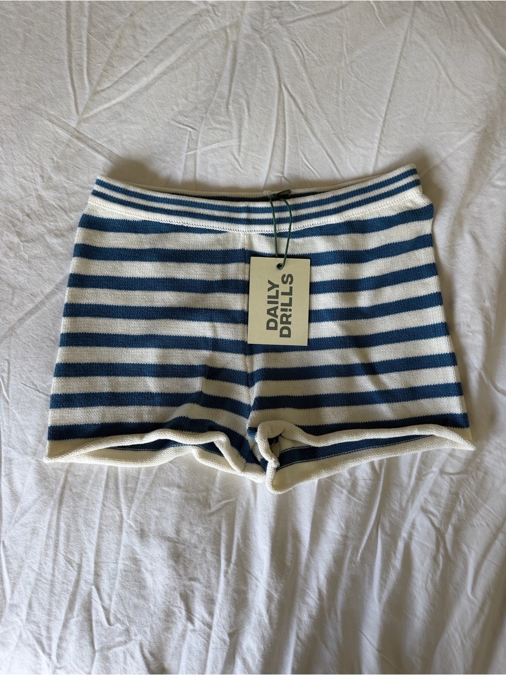 Daily Drills NWT cabana and white Striped Beach Knit Shorts XS/S - Picture 2 of 2